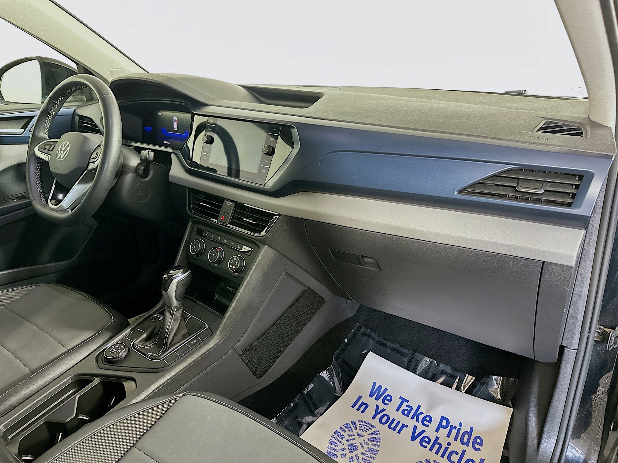 2022 Volkswagen Taos SE photo 27