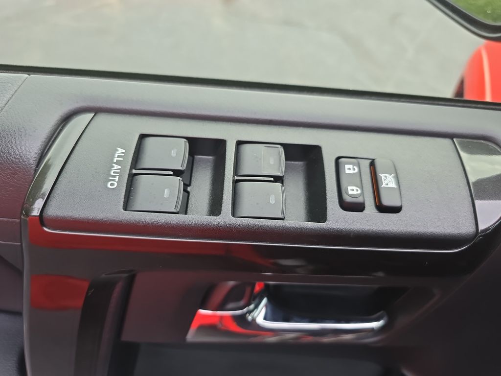 2024 Toyota 4Runner TRD Off-Road photo 26
