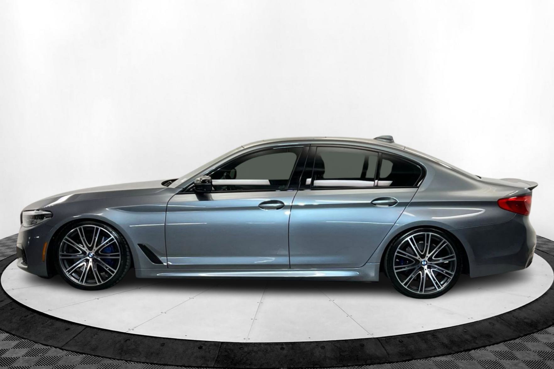 2019 Bmw M550i xDrive Sedan photo 2