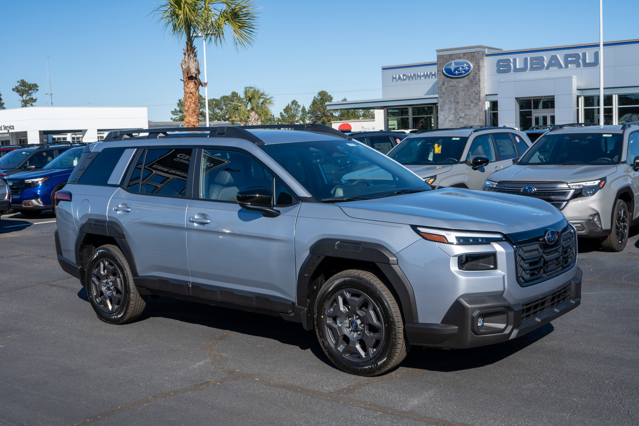 2026 Subaru Outback Premium's photo