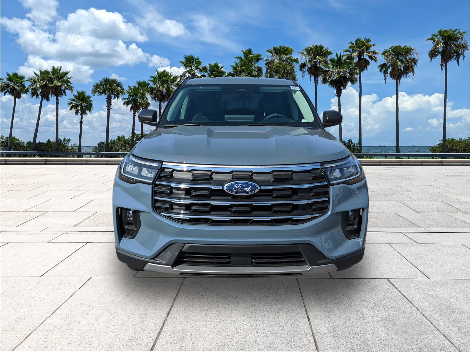 2026 Ford Explorer photo 3