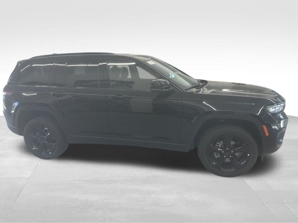 2025 Jeep Grand Cherokee Altitude X photo 10