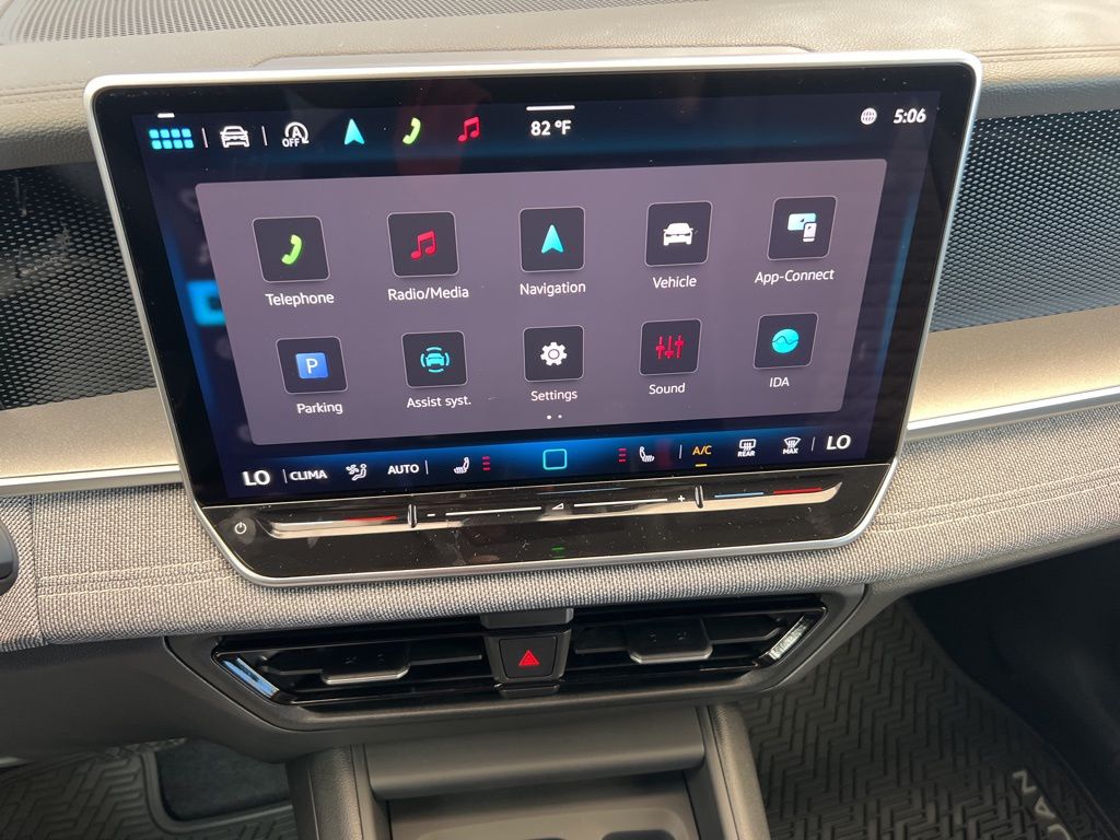 2025 Volkswagen Tiguan S photo 19