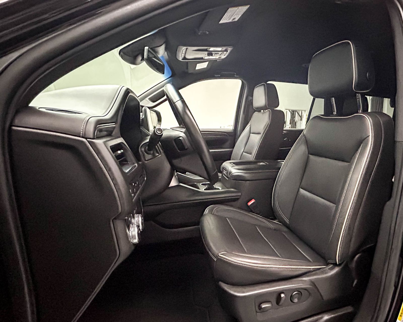 2023 Gmc Yukon SLT photo 6