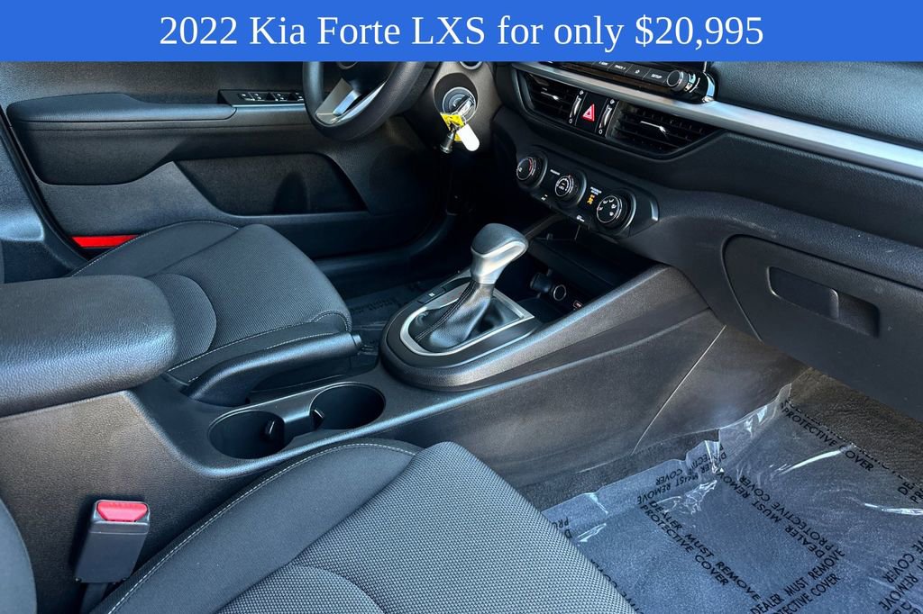 2022 Kia Forte FE LXS photo 14