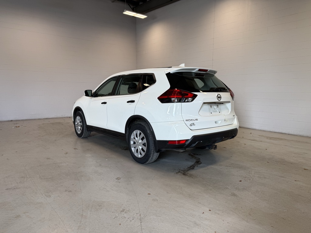 2017 Nissan Rogue S photo 4