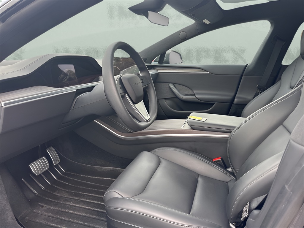 2024 Tesla Model S photo 9