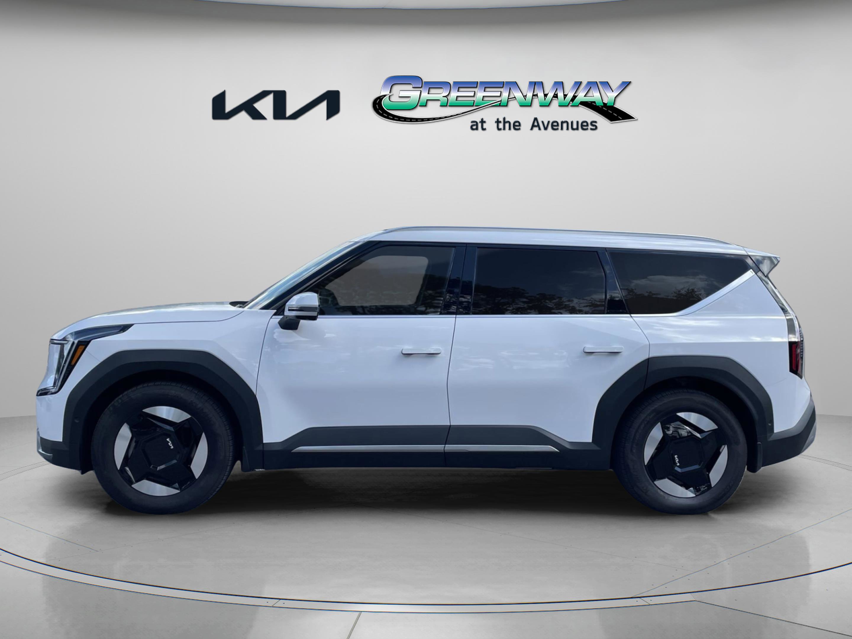 Used 2026 Kia EV9 Wind with VIN 5XYAFFS50TG012498 for sale in Jacksonville, FL