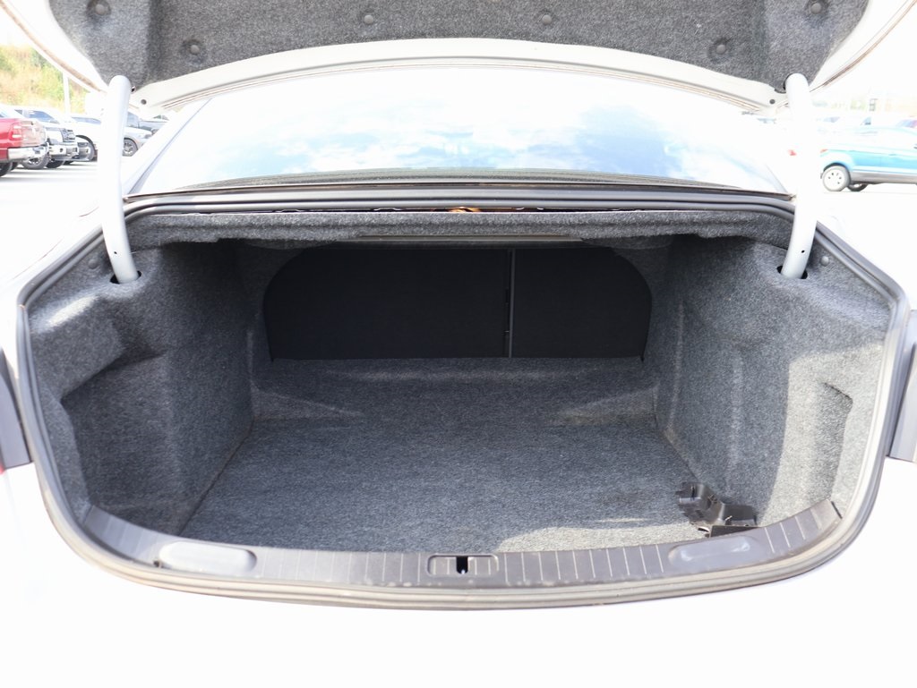 2016 Chevrolet Impala LTZ photo 14