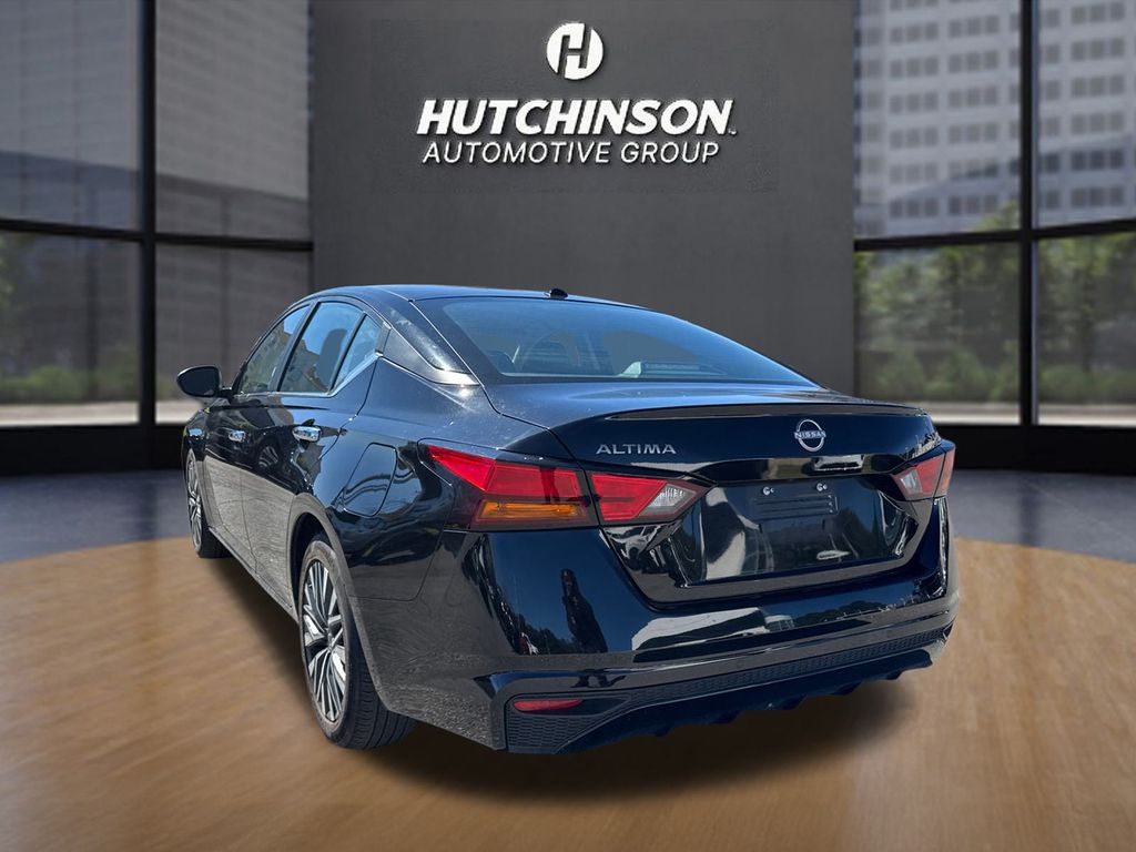 2024 Nissan Altima 2.5 SV photo 4