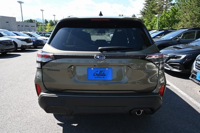 2025 Subaru Forester Touring photo 11