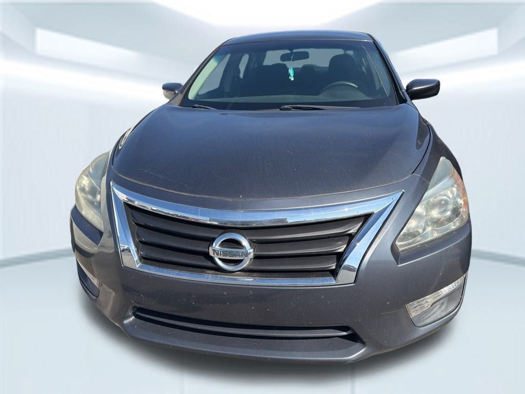 2013 Nissan Altima 2.5 photo 3