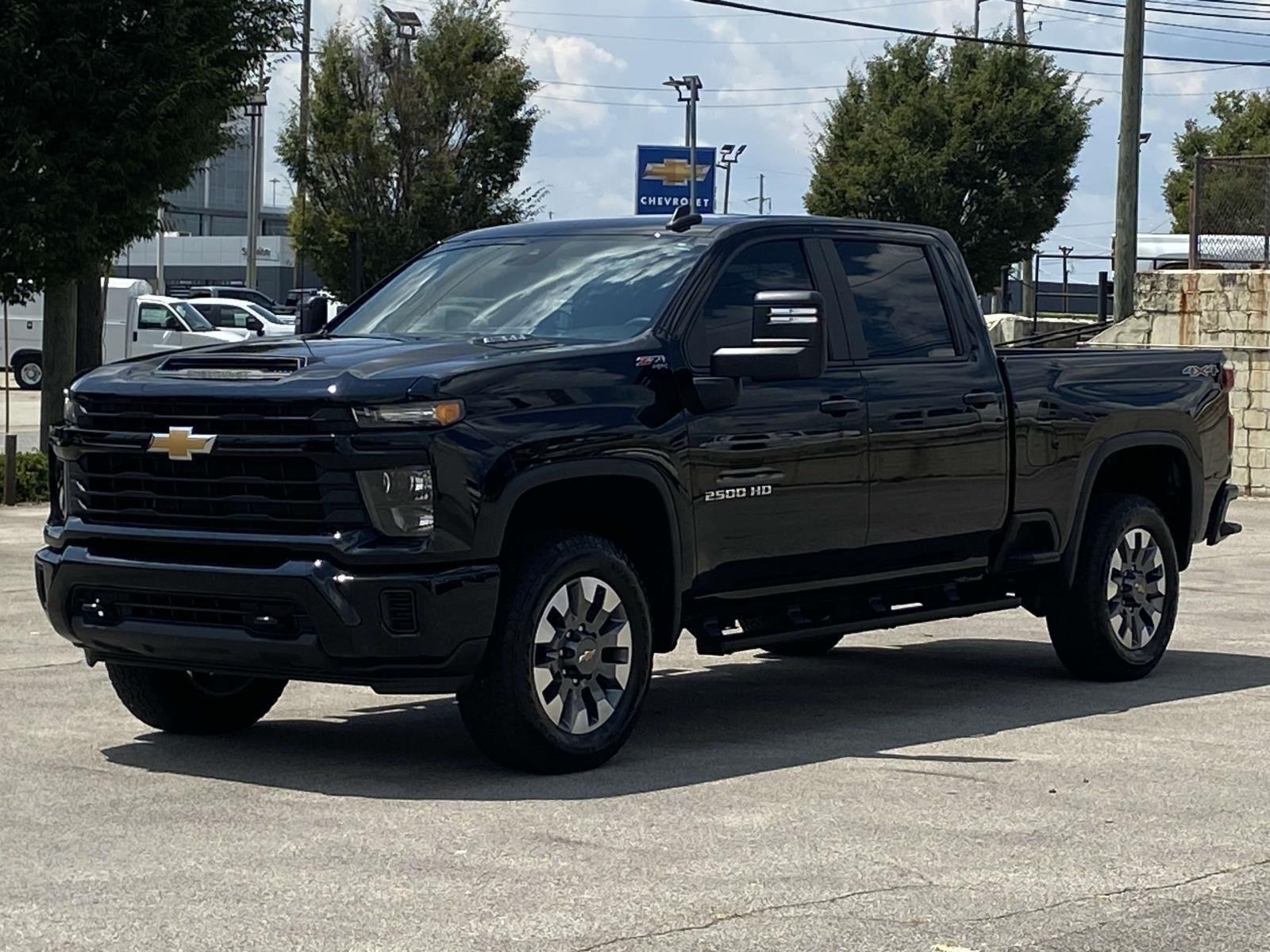 2024 Chevrolet Silverado 2500HD Custom photo 27