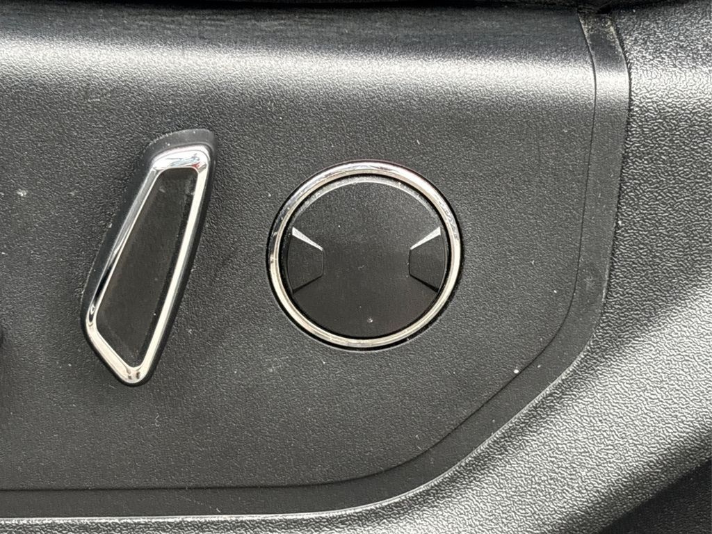 2018 Ford F-150 Lariat photo 18