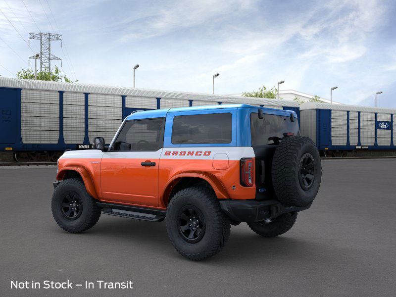2025 Ford Bronco First Edition photo 3