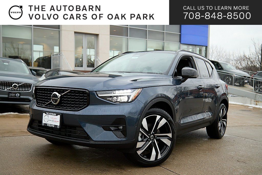 2026 VOLVO XC40 - Image 29