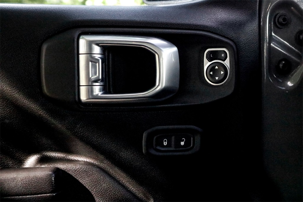 2021 Jeep Wrangler Unlimited Sport Altitude photo 9