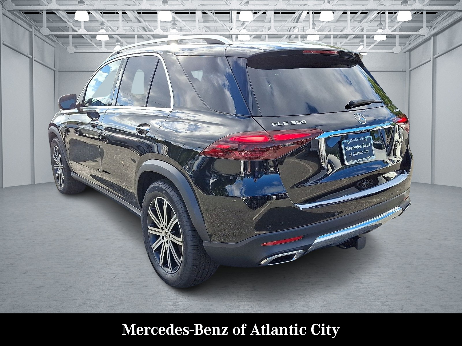 2026 Mercedes Benz GLE 350 4MATIC photo 3