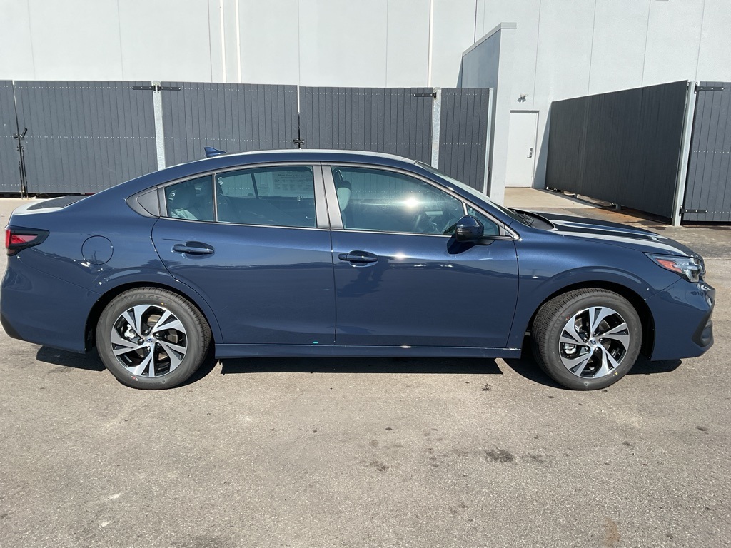 2025 Subaru Legacy Premium photo 2