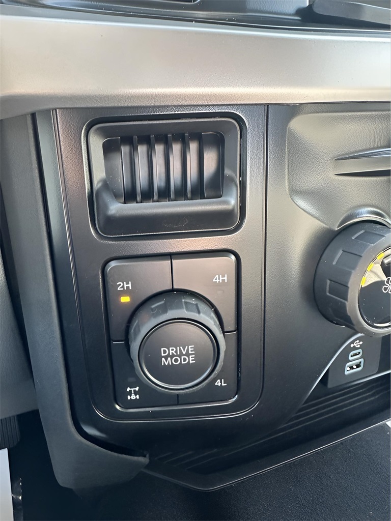 2026 Ford F-350 XL photo 21