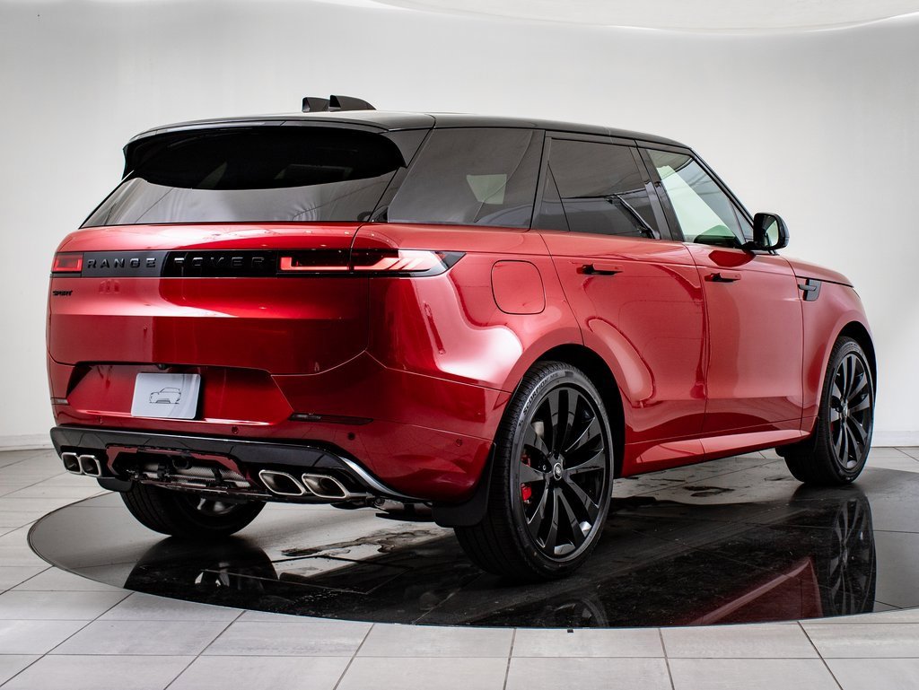 2025 Land Rover Range Rover Sport SE photo 9