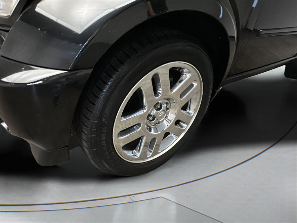 2008 Dodge Nitro R/T photo 3