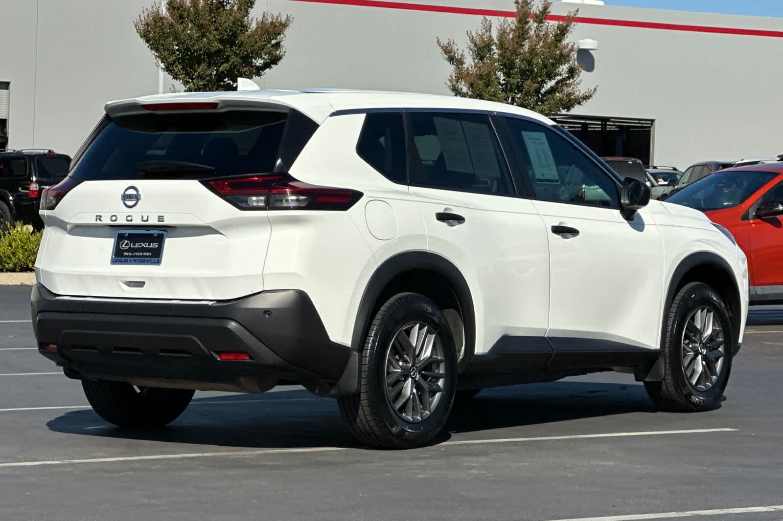 2021 Nissan Rogue S photo 2