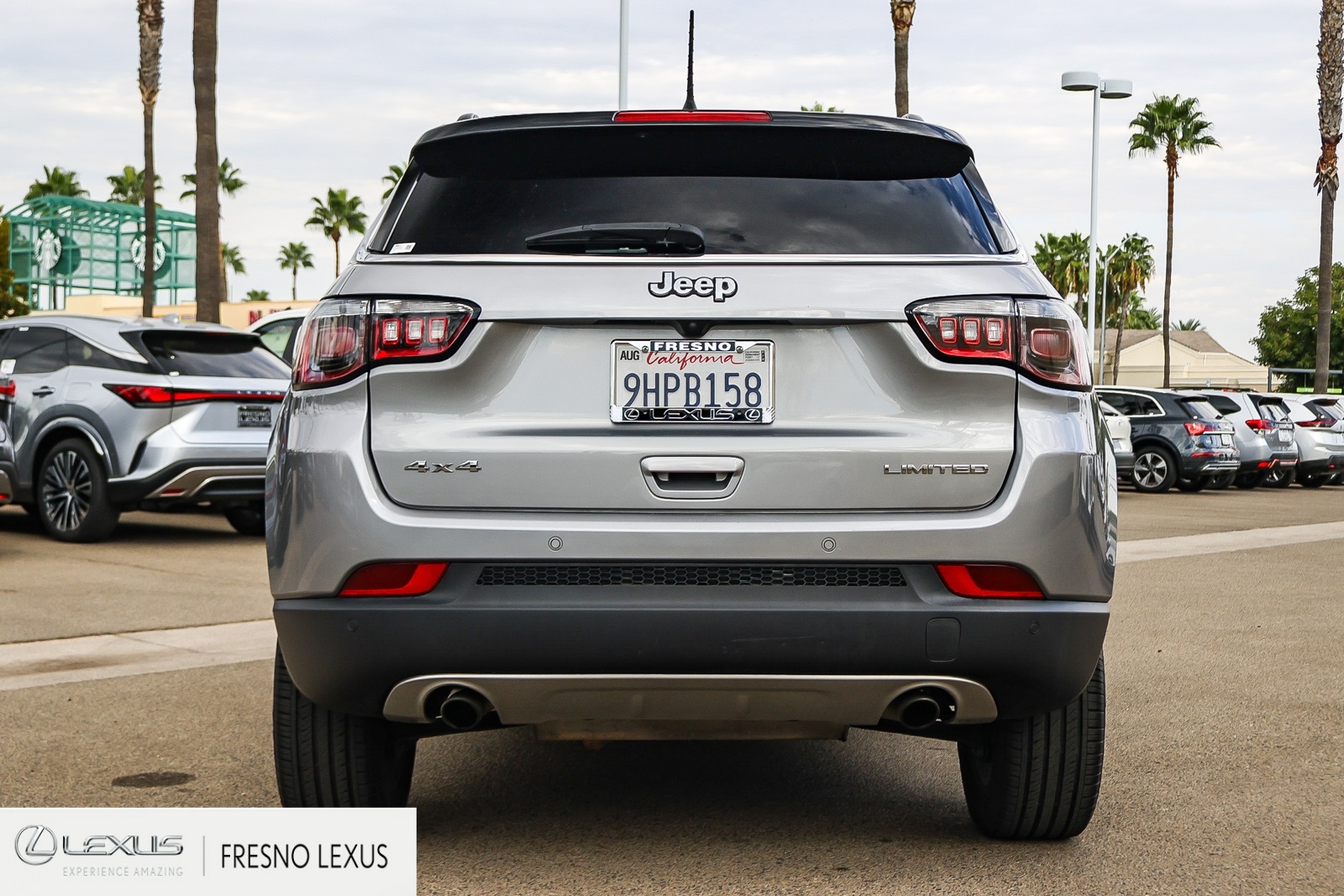 2023 Jeep Compass Limited photo 2
