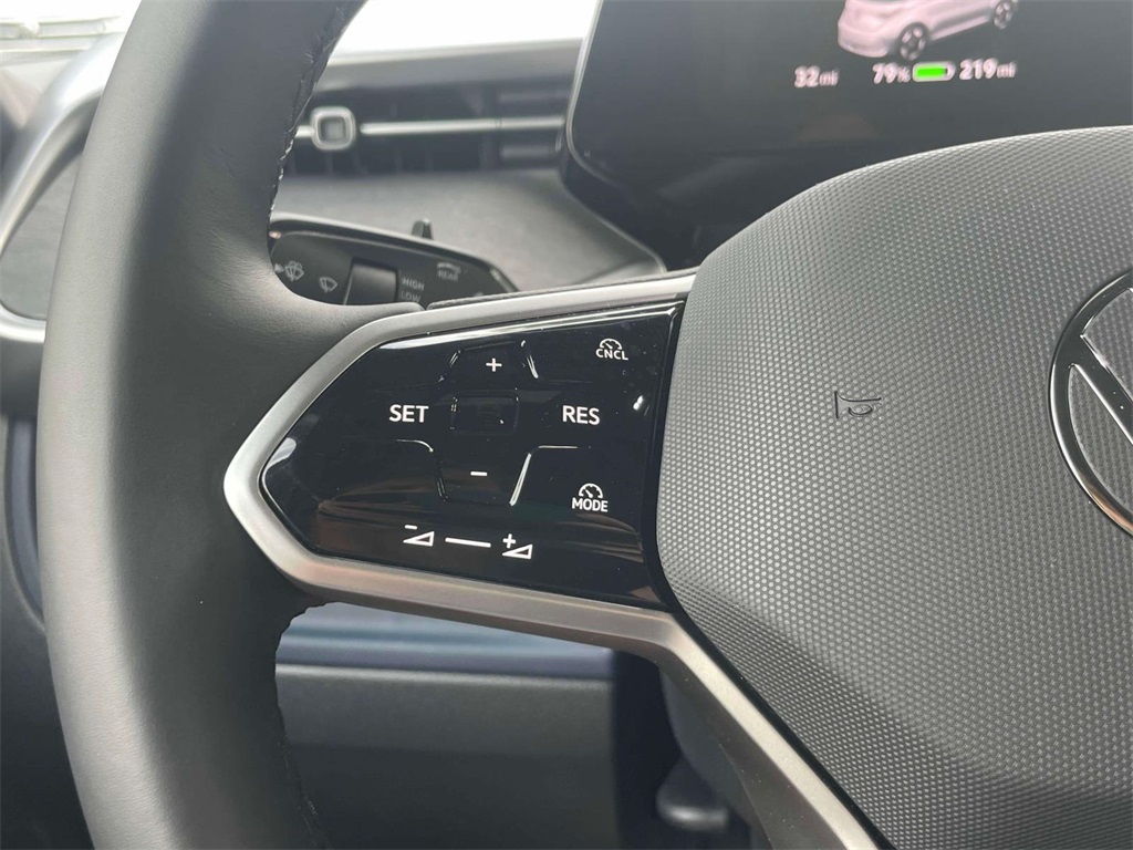 2025 Volkswagen ID. Buzz Pro S photo 19