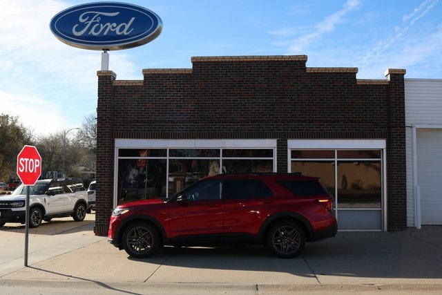 2026 Ford Explorer ST's photo