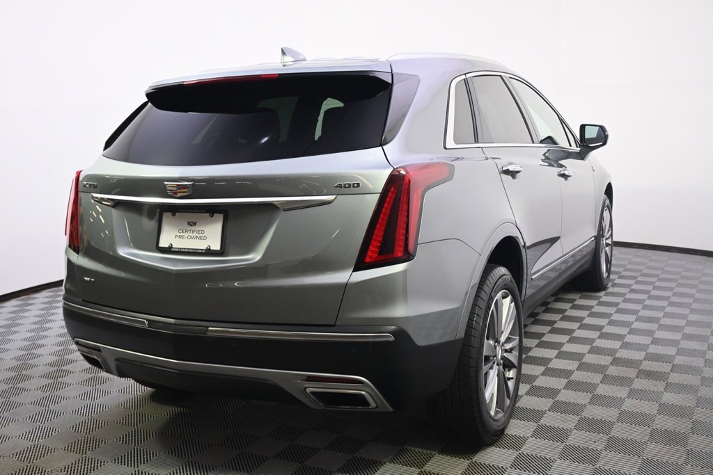 2025 Cadillac XT5 Premium Luxury photo 3