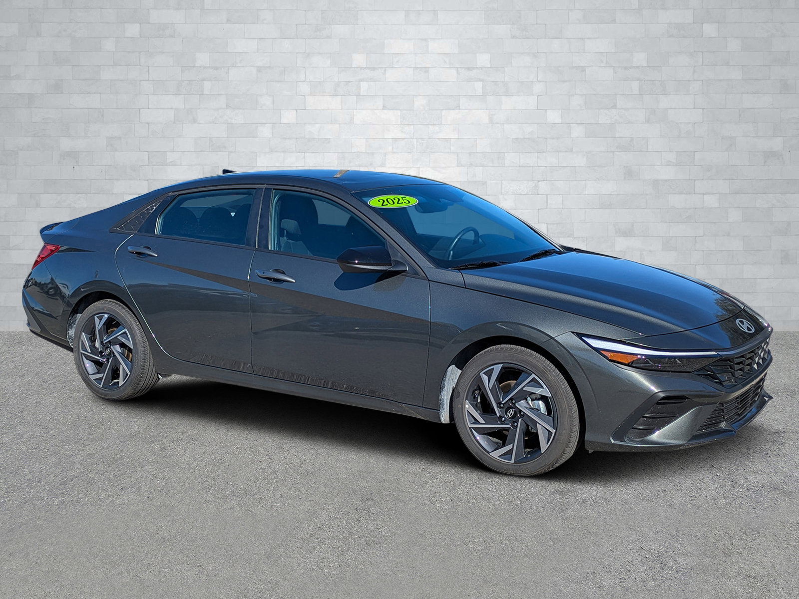 2025 Hyundai Elantra SEL's photo