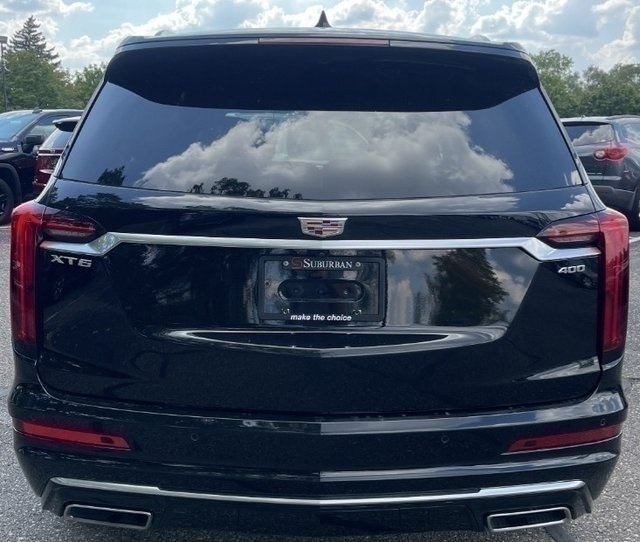 2024 Cadillac XT6 Premium Luxury photo 2