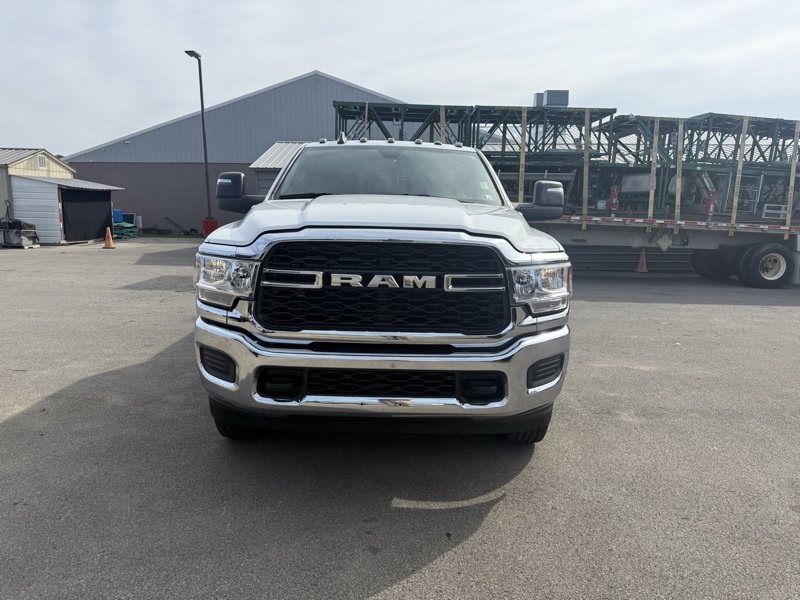 2024 Ram 2500 Tradesman photo 2