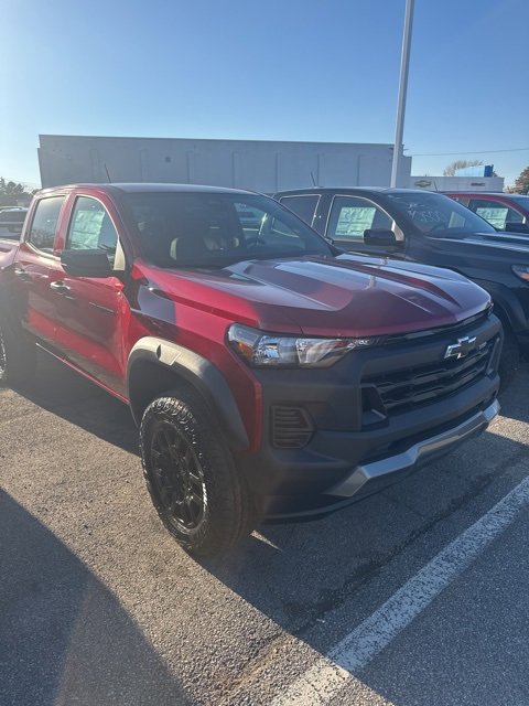 2026 Chevrolet Colorado Trail Boss photo 2