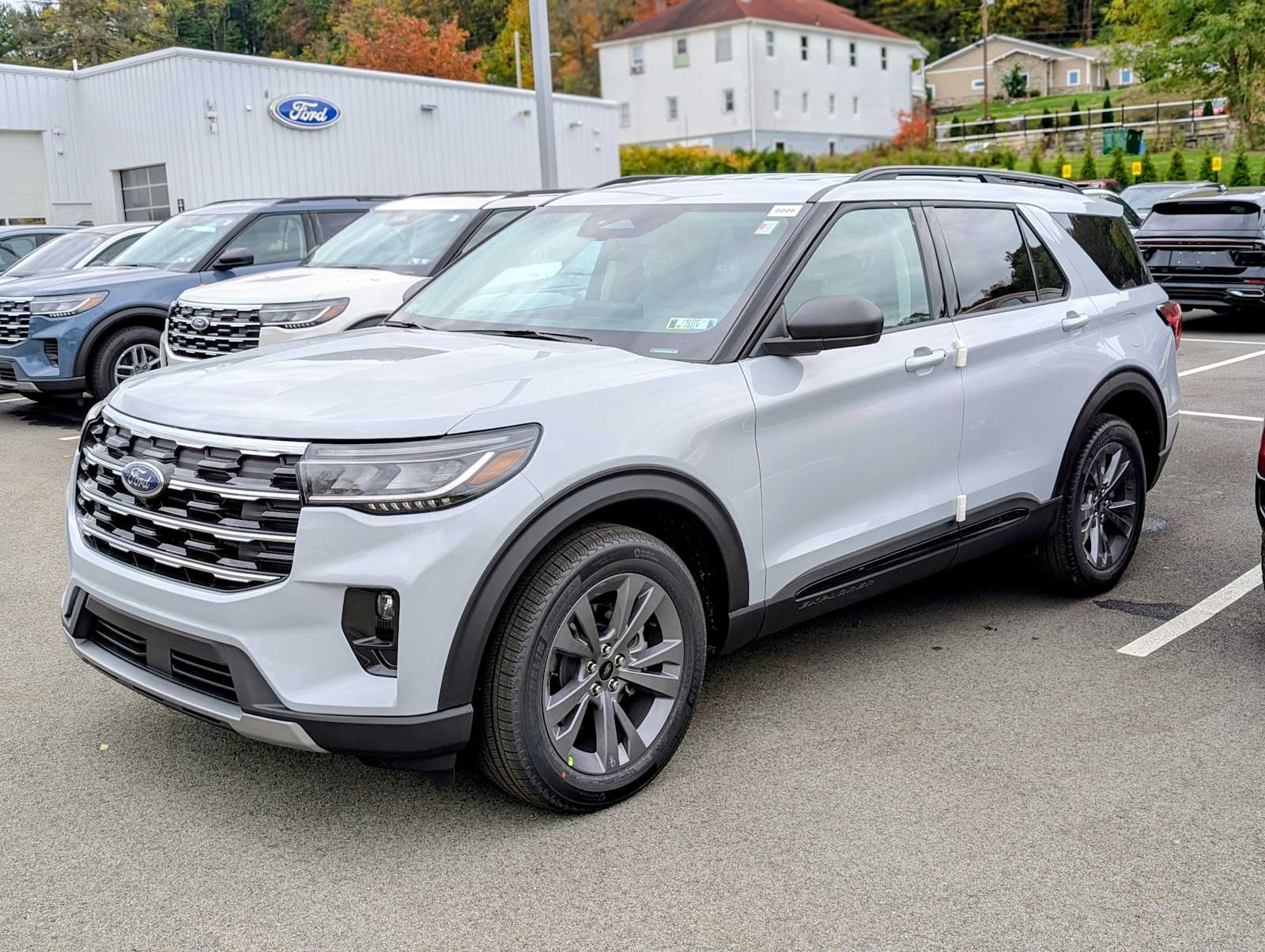 2026 Ford Explorer Active's photo