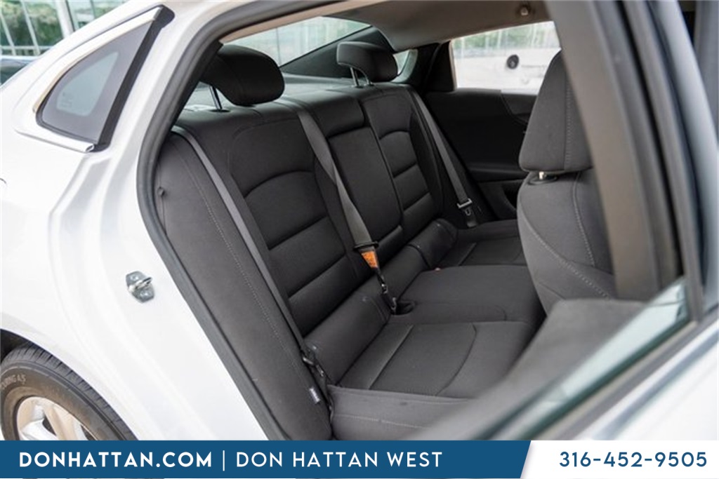 2023 Chevrolet Malibu 1LT photo 23