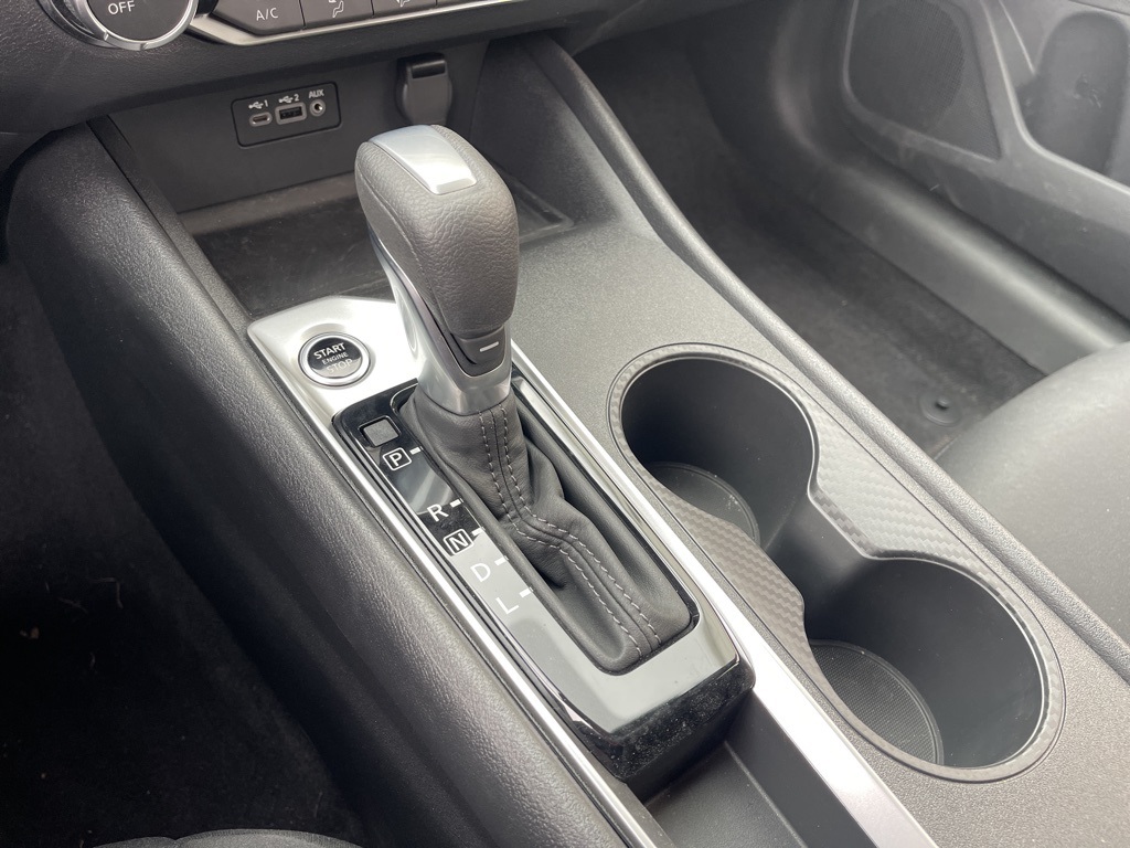 2025 Nissan Altima 2.5 SV photo 8