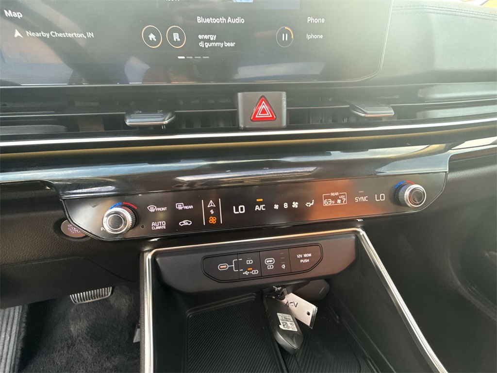 2025 Kia Carnival SX Prestige photo 13