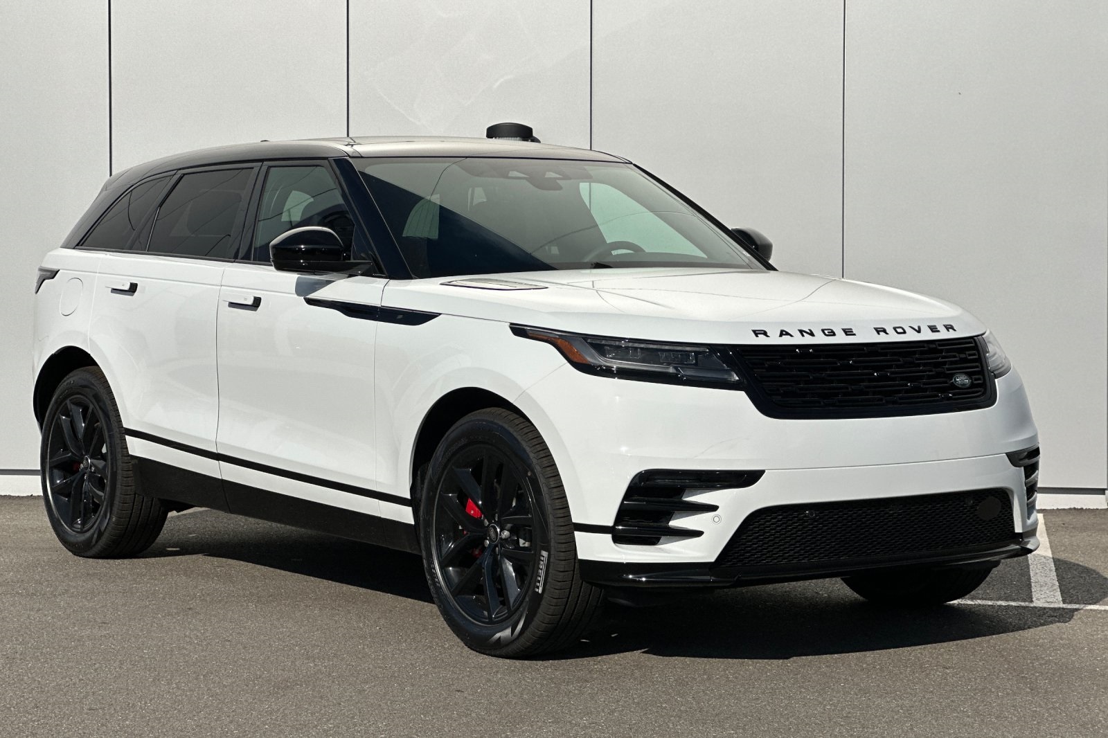 2025 Land Rover Range Rover Velar SE photo 7