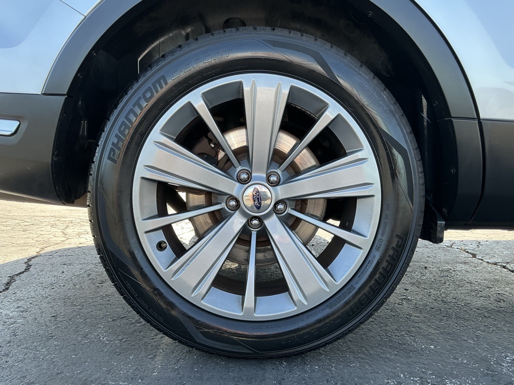 2018 Ford Explorer Limited photo 15
