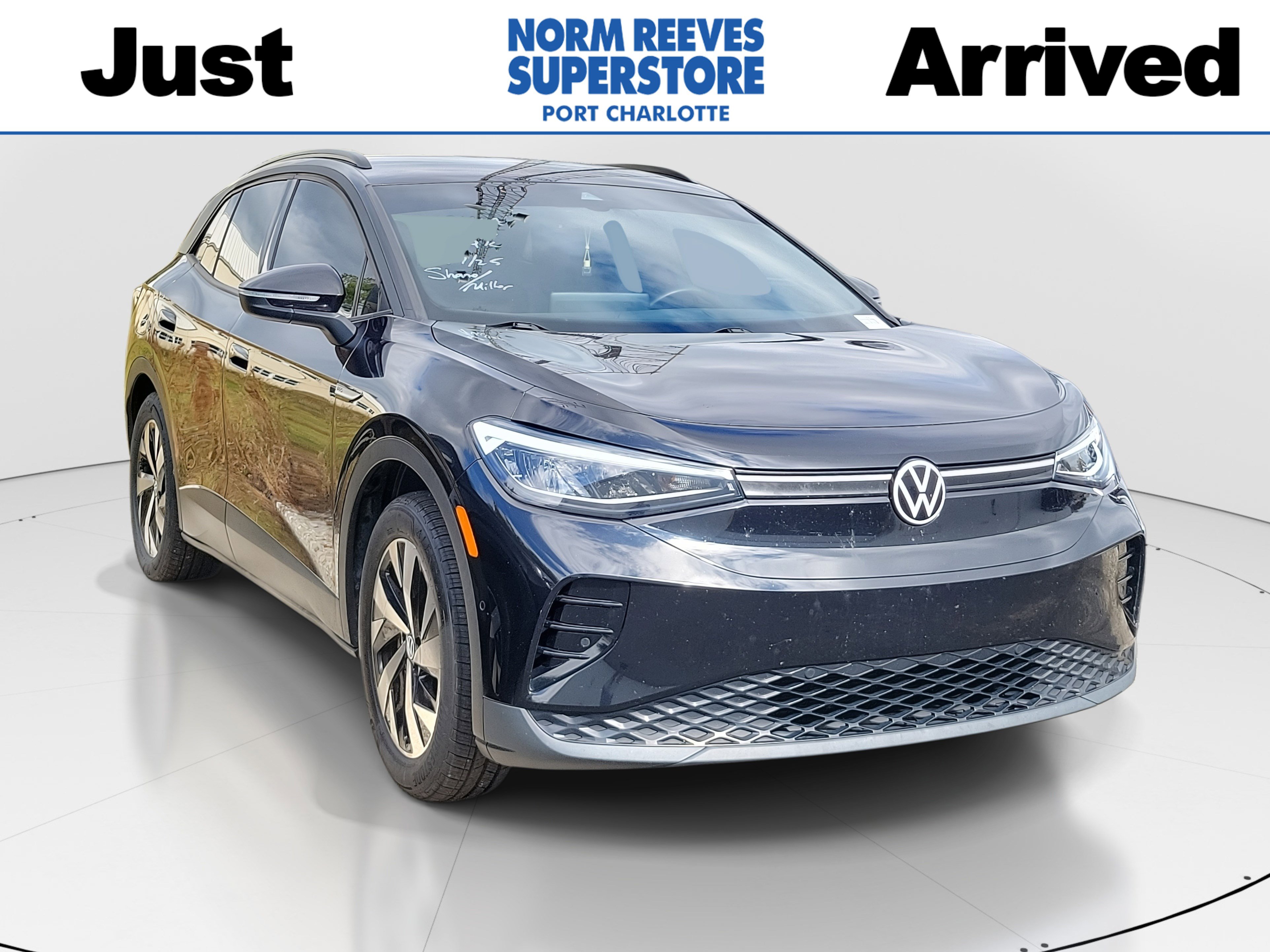 2023 Volkswagen ID.4 PRO's photo