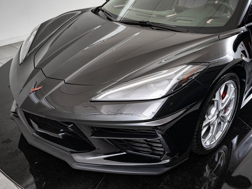 2023 Chevrolet Corvette Stingray 2LT photo 3