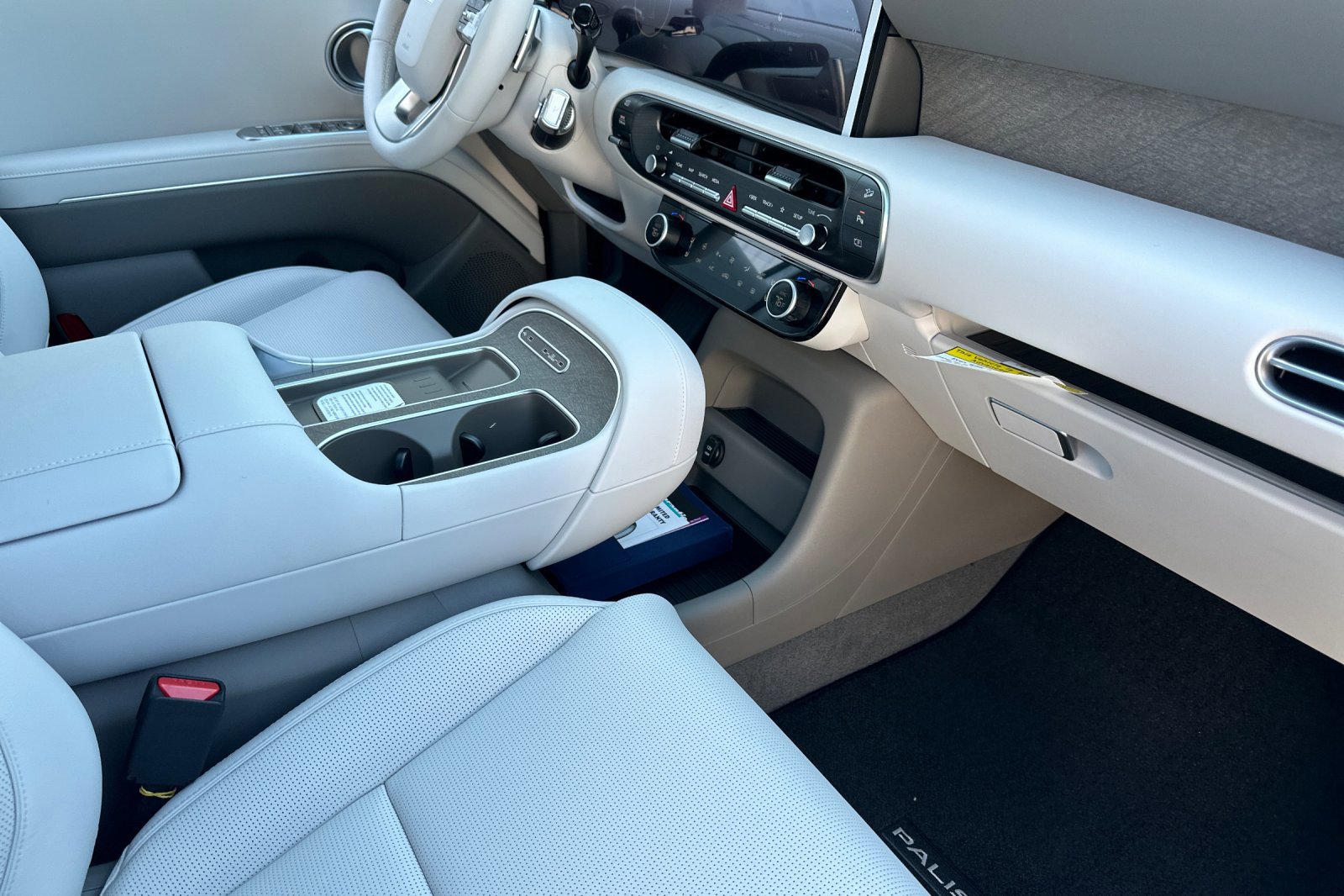 2026 Hyundai Palisade Limited photo 15
