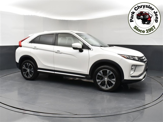 2018 Mitsubishi Eclipse Cross SE's photo