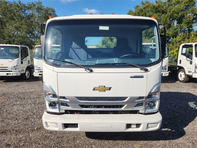 2025 Chevrolet Silverado 4500HD photo 3