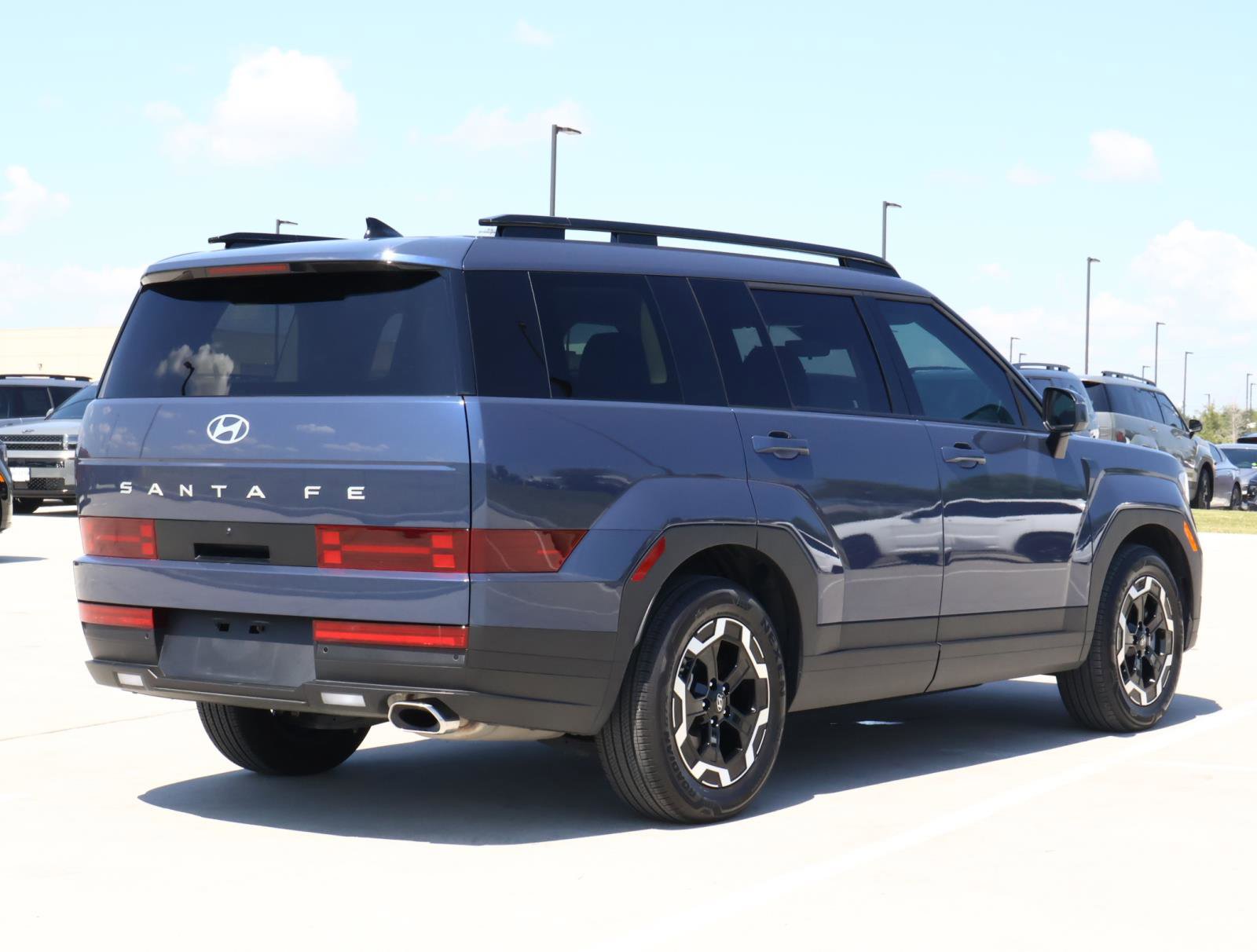2025 Hyundai Santa Fe SEL photo 4