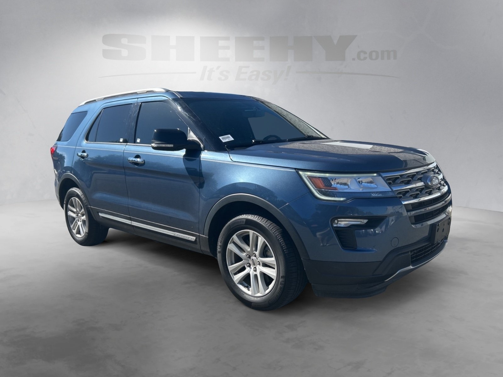 2018 Ford Explorer XLT photo 2