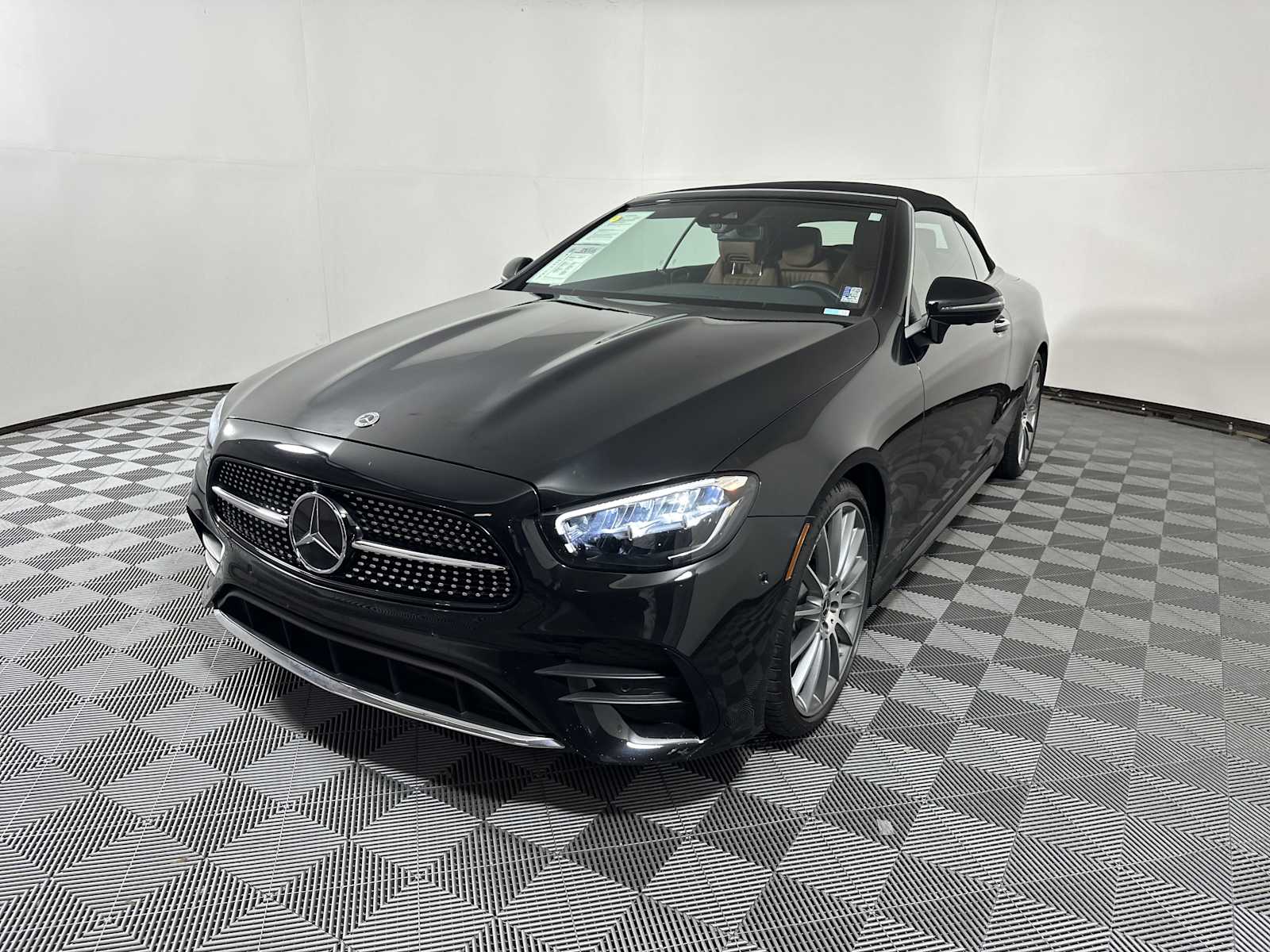 2022 Mercedes Benz E 450 Cabriolet photo 3