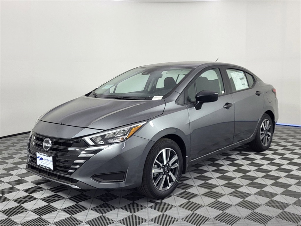 2025 Nissan Versa Sedan S's photo